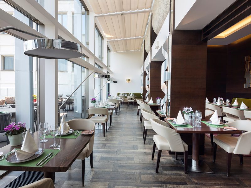 Group Dining at Trade Shows